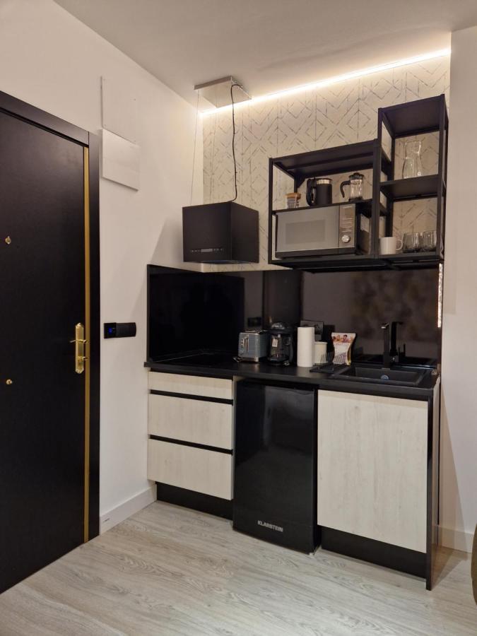 Apartamentos Wur Мадрид Экстерьер фото